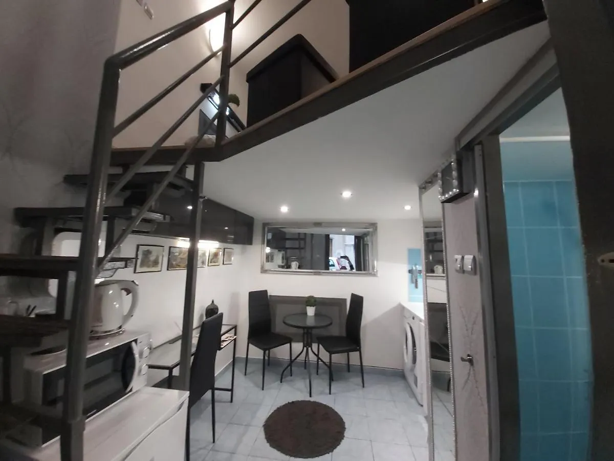 Like Studio City Centrum, Wifi, Terrace Budapest Apartamento
