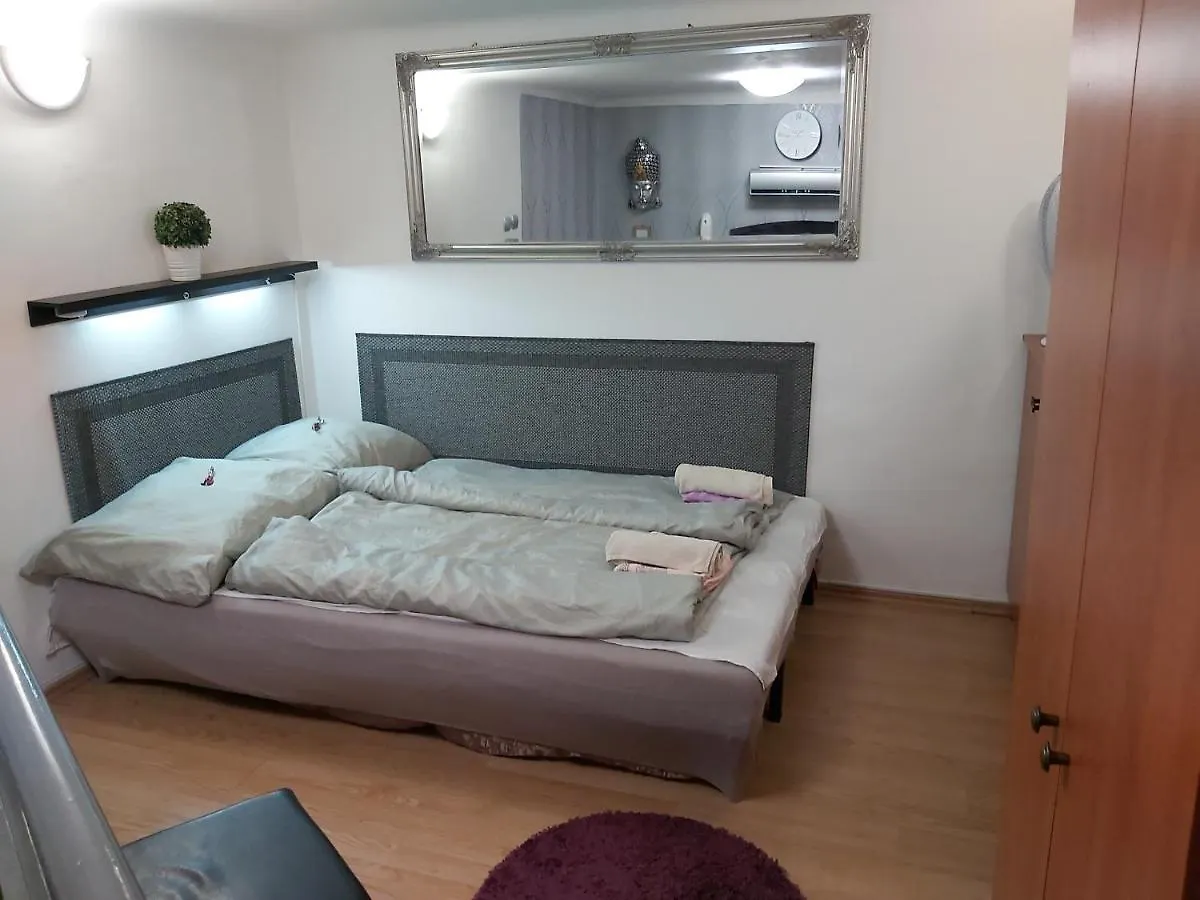 Apartamento Like Studio City Centrum, Wifi, Terrace Budapest