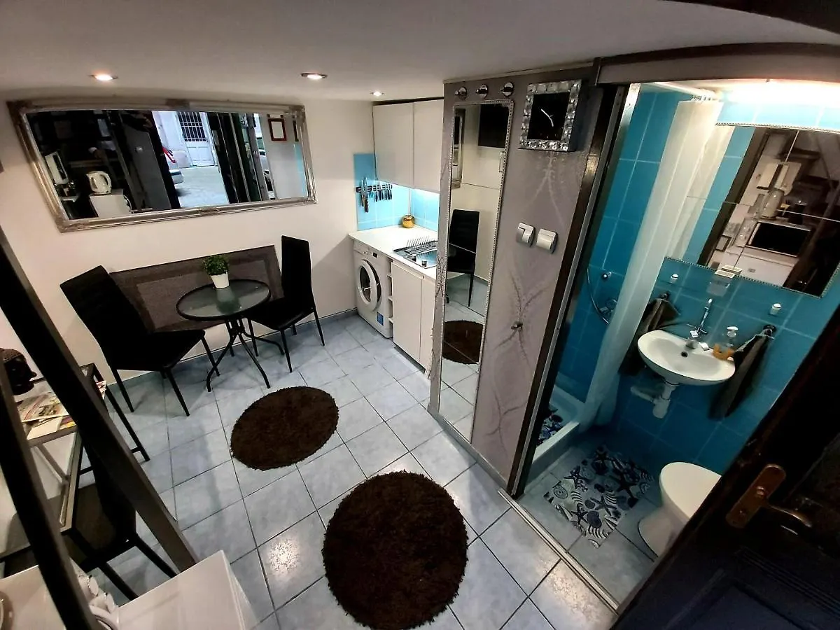 Apartamento Like Studio City Centrum, Wifi, Terrace Budapest Hungría
