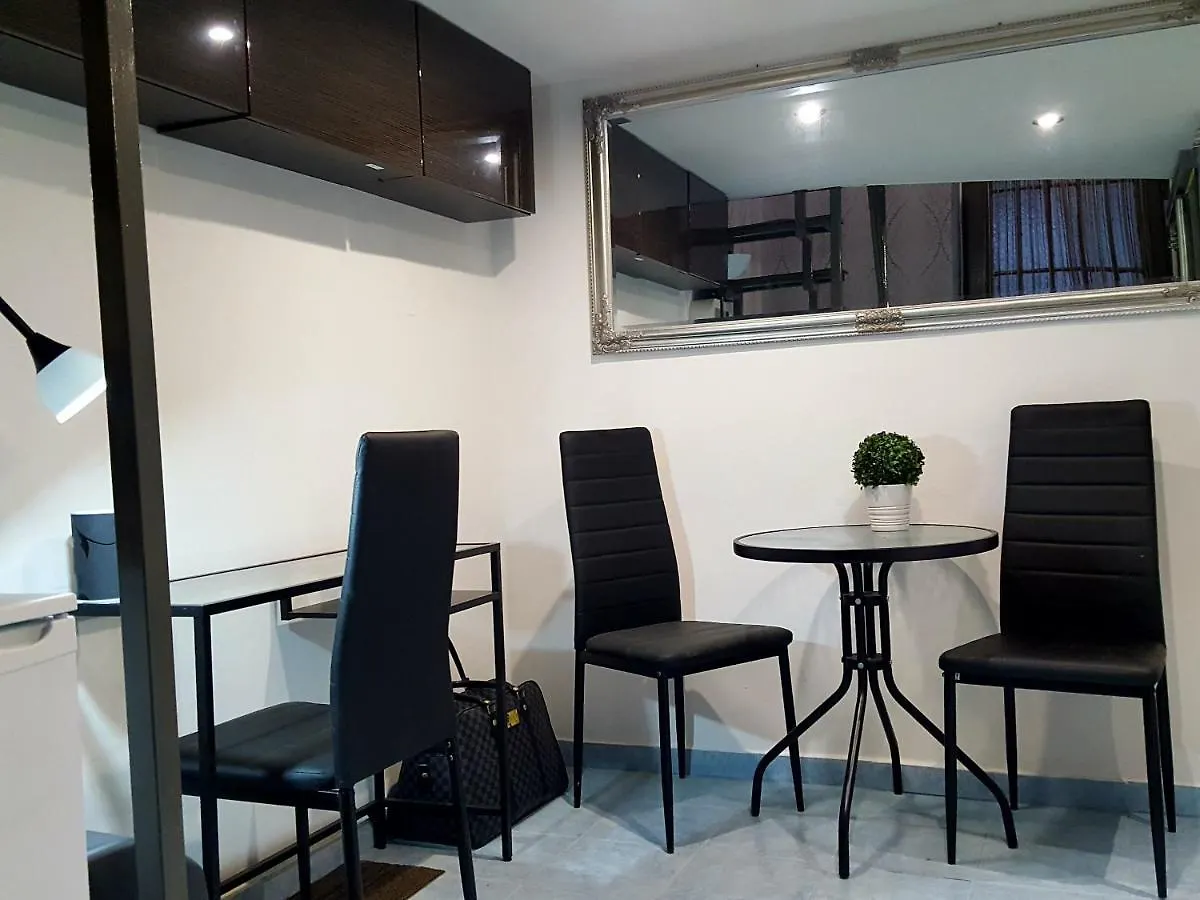 Apartamento Like Studio City Centrum, Wifi, Terrace Budapest