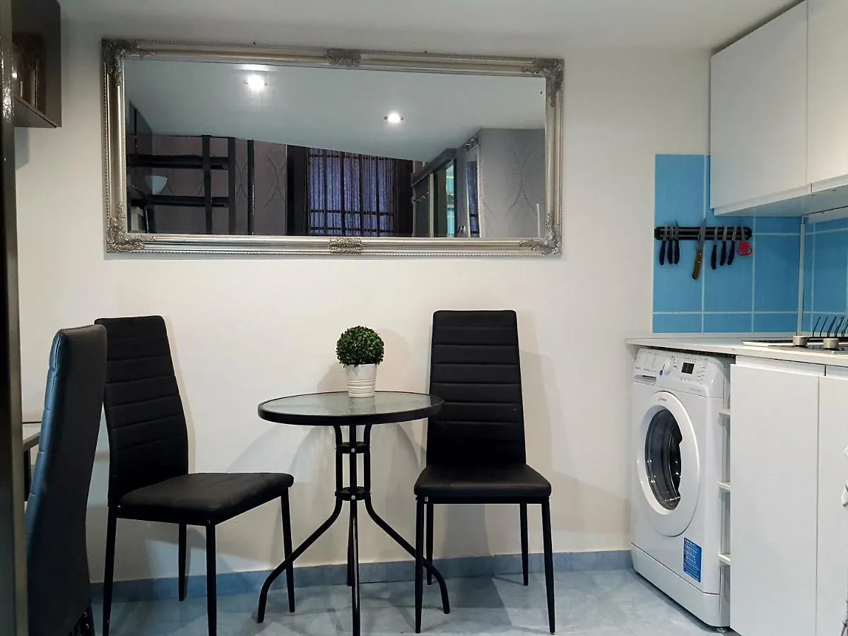 Like Studio City Centrum, Wifi, Terrace Budapest Apartamento